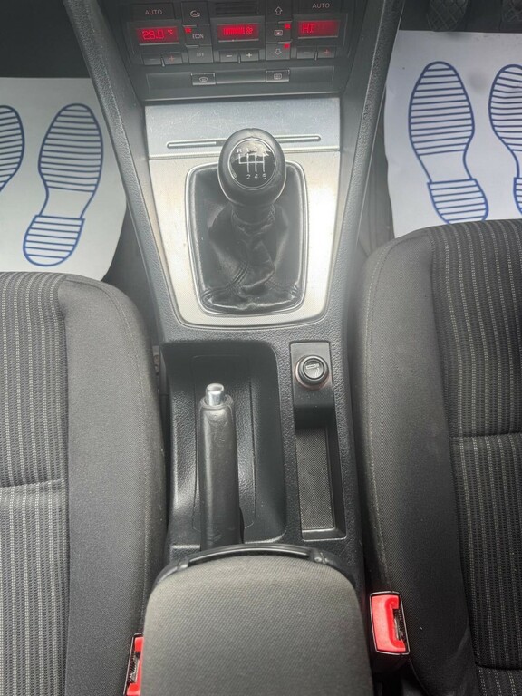 Audi A4 Avant 2.0 S Line Silver #13