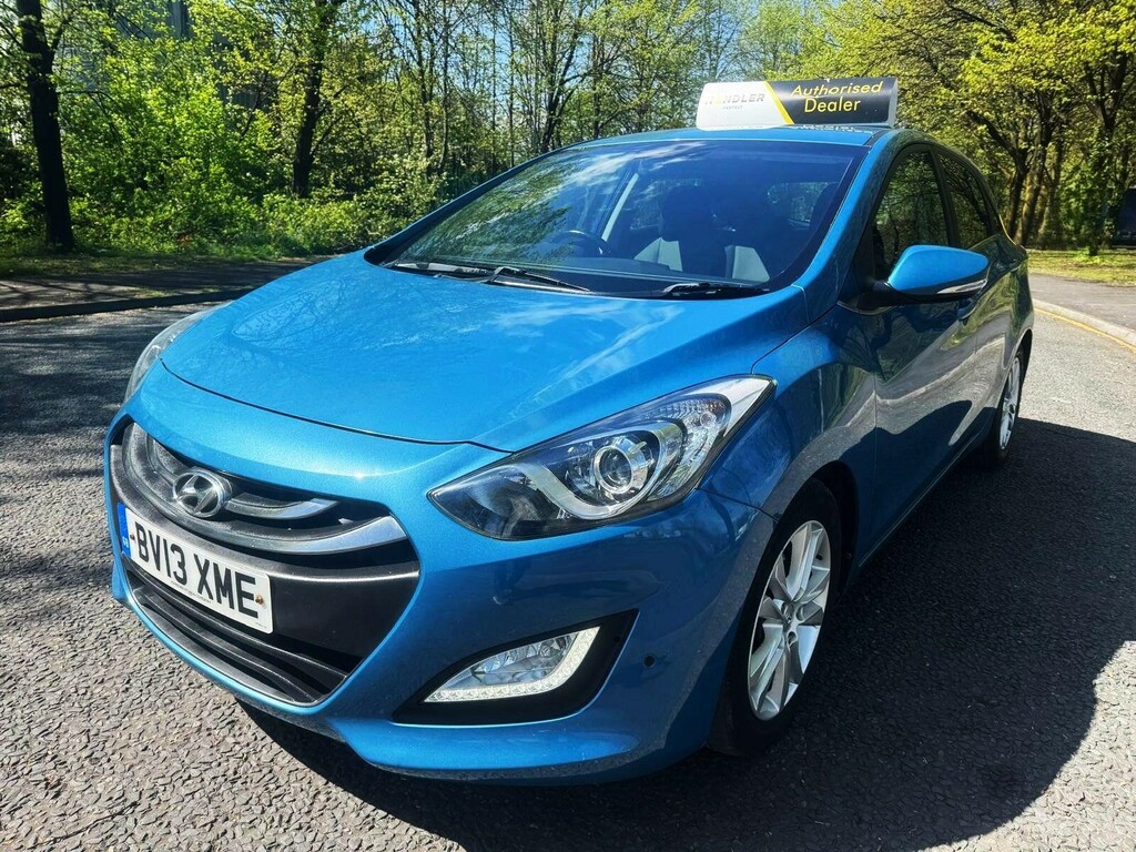 Hyundai I30 1.6 Crdi Blue Drive Style Nav Euro 5 Ss BV13XME #3