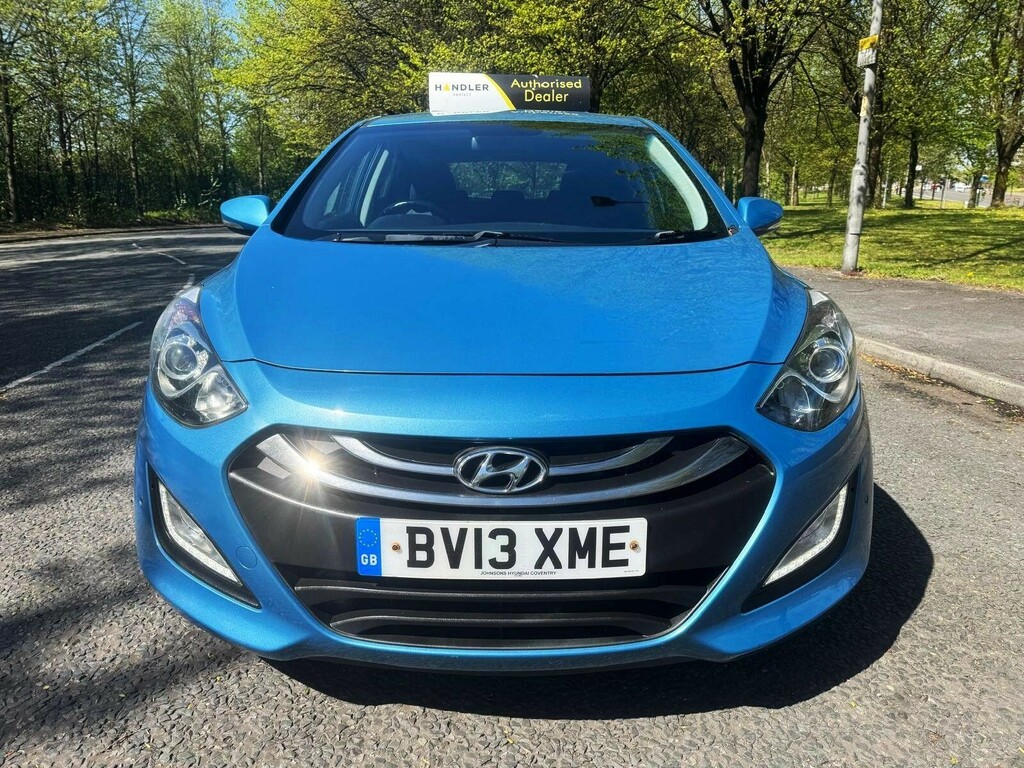 Hyundai I30 1.6 Crdi Blue Drive Style Nav Euro 5 Ss BV13XME #2