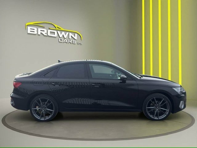 Audi A3 2.0 Tdi 35 Sport YE22JOU Black #4