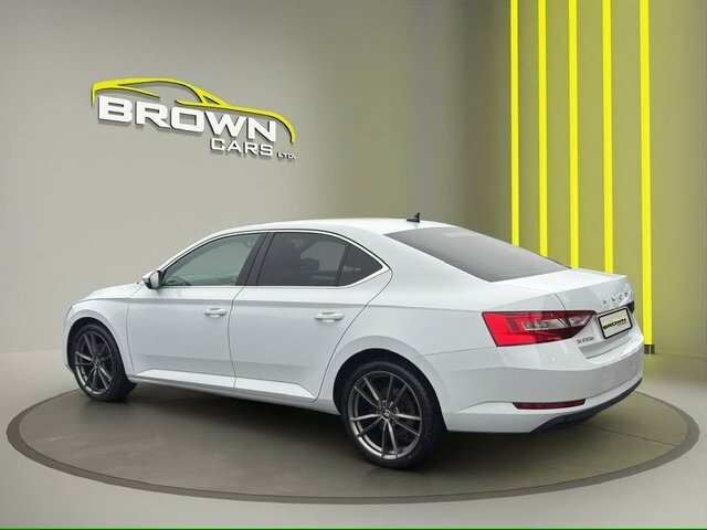 Skoda Superb 2.0 Tdi Se Hatchback KY71UET White #6
