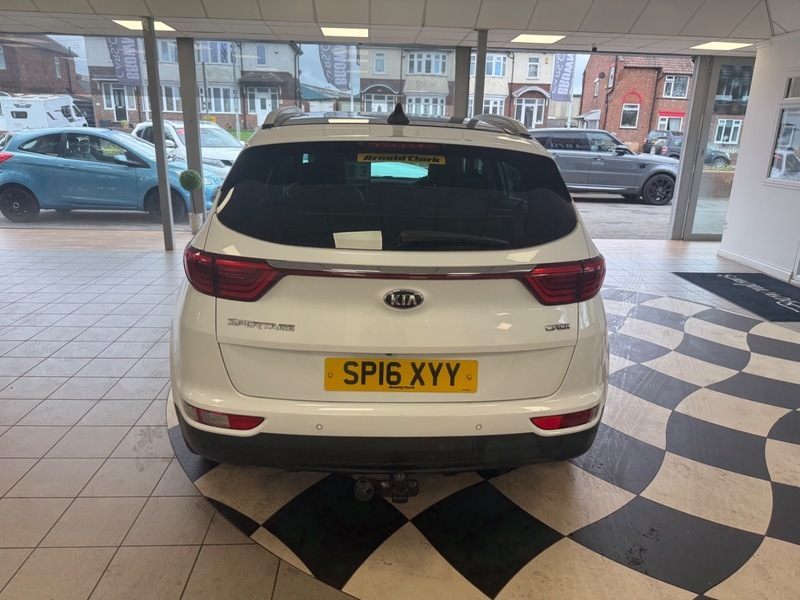 Kia Sportage Crdi First Edition 16 SP16XYY White #5