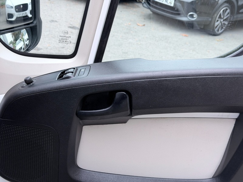 Fiat Ducato 3L Maxi White #13