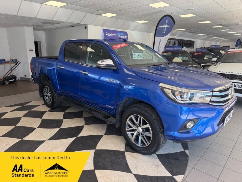 Toyota HILUX Invincible 4Wd D-4d Dcb Blue