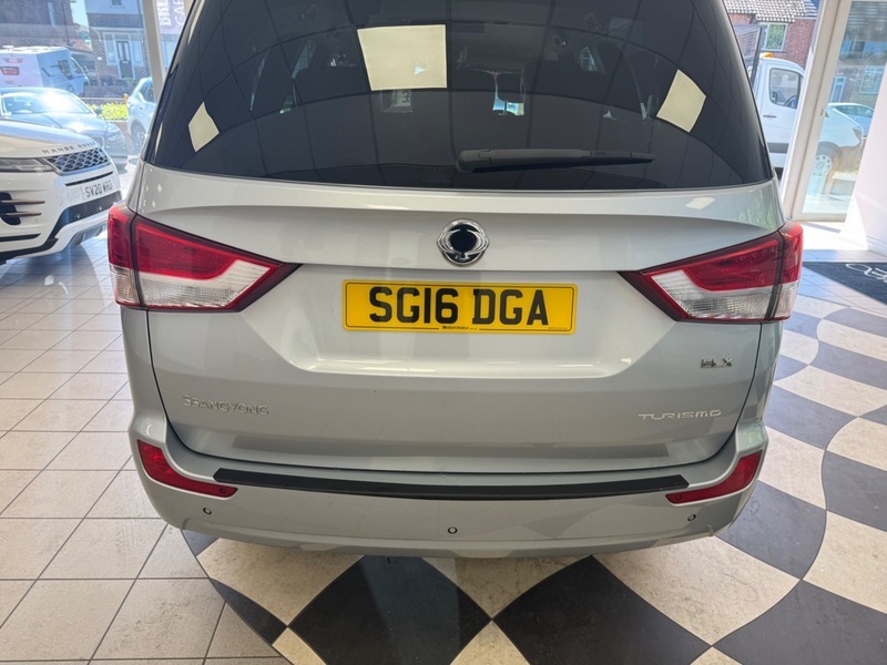 SsangYong Rodius Ex Red #15