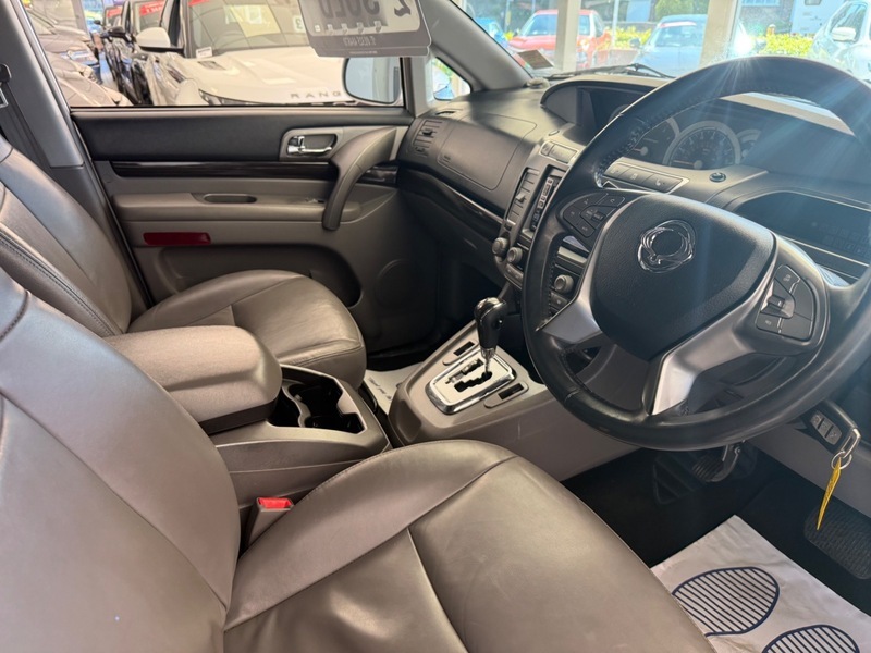 SsangYong Rodius Ex Red #21