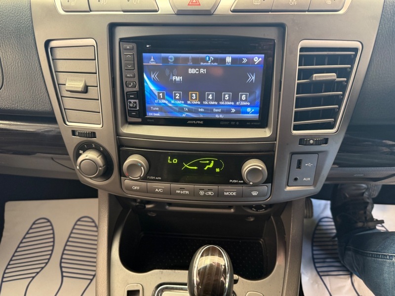 SsangYong Rodius Ex Red #30