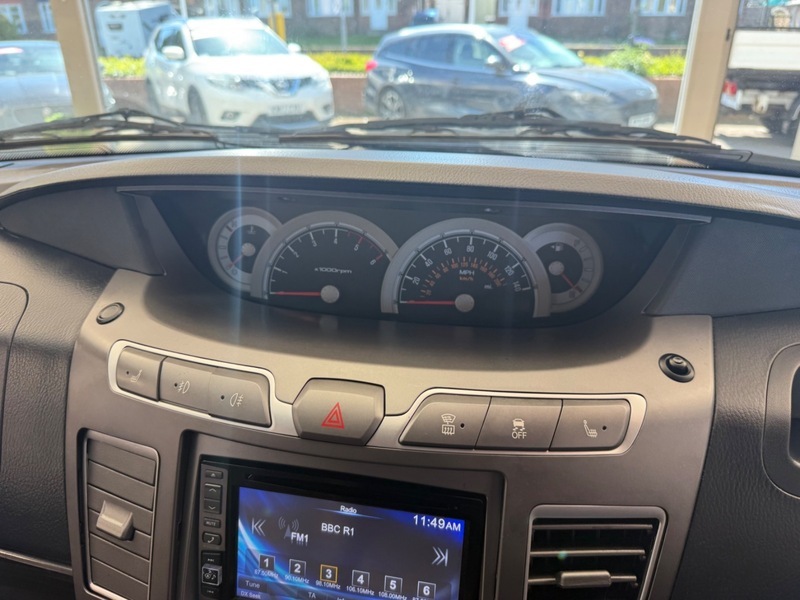 SsangYong Rodius Ex Red #26