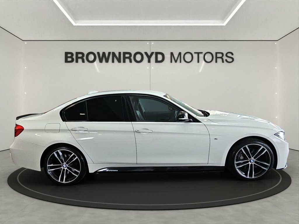 BMW 3 Series 3L M Sport LB17NDU White #6