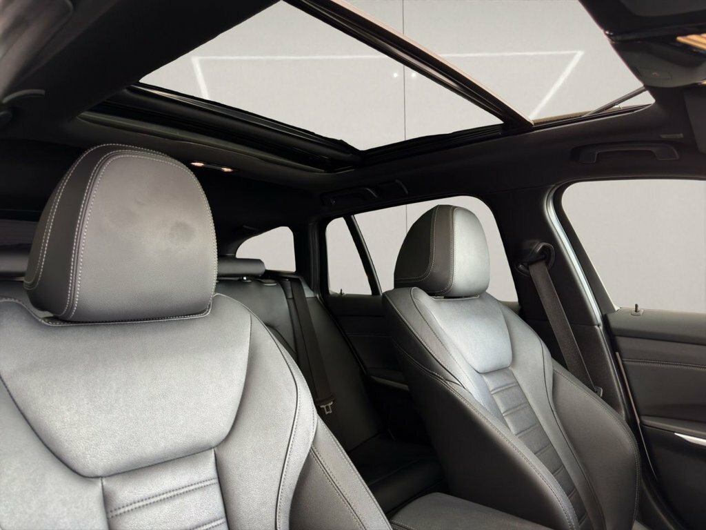 BMW 3 Series 2L M Sport YG22VNB White #3