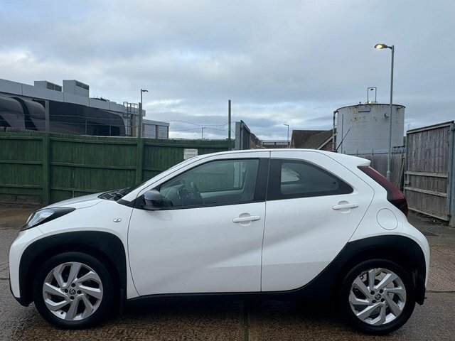 Toyota Aygo X 1.0 Vvt-i Pure Euro 6 S S EF22KCK White #5