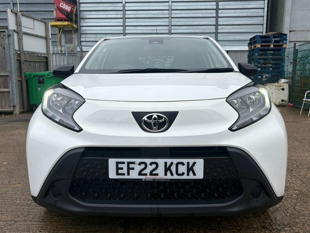 Toyota Aygo X 1.0 Vvt-i Pure Euro 6 S S EF22KCK White #2