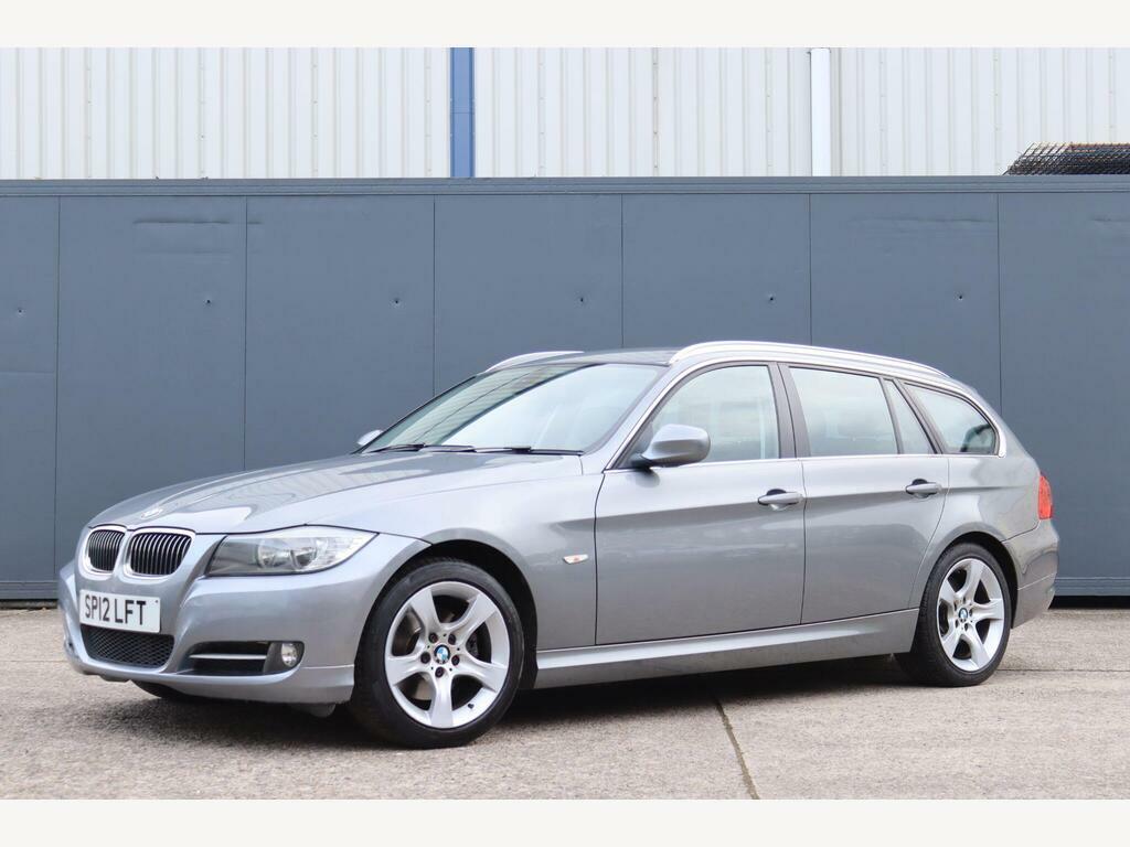 BMW 3 Series 2.0 318D Exclusive Edition Touring Euro 5 S S Grey