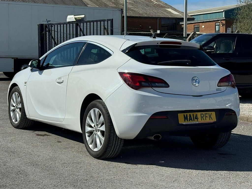 Vauxhall Astra GTC 1.4T Sri Euro 5 Ss MA14RFK White #4