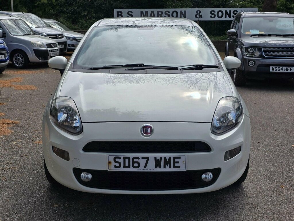 Fiat Punto 1.4 Easy Euro 6 Ss White #2
