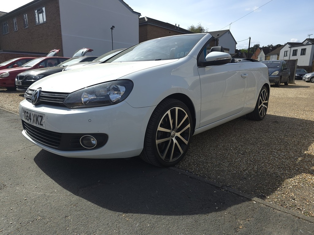 Volkswagen Golf Golf 2.0 Tdi Bluemotion Tech Gt Cabriolet Dies White