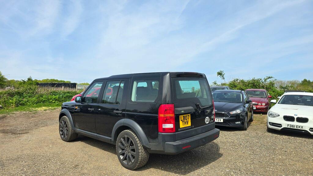 Land Rover Discovery 3 2.7 Td V6 Station Wagon 5 Seats Black #4