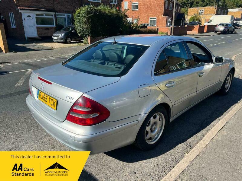 Mercedes-Benz E Class 2.1 E220 Cdi Classic Silver #5