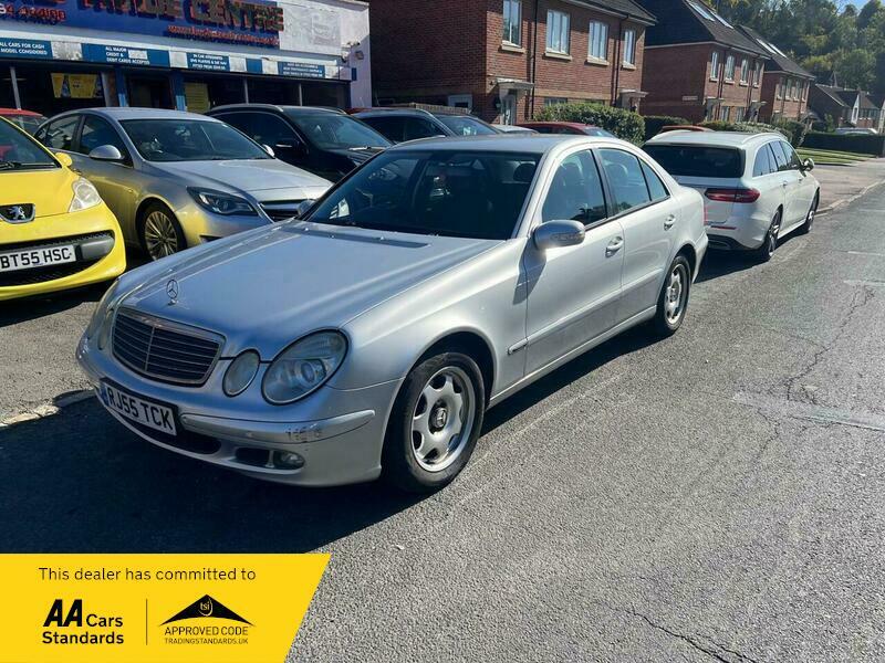 Mercedes-Benz E Class 2.1 E220 Cdi Classic Silver
