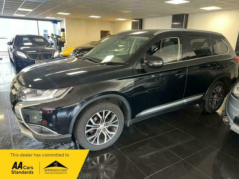 Mitsubishi Outlander 2.2 Di-d 4 4Wd EK18ZVW Black #2