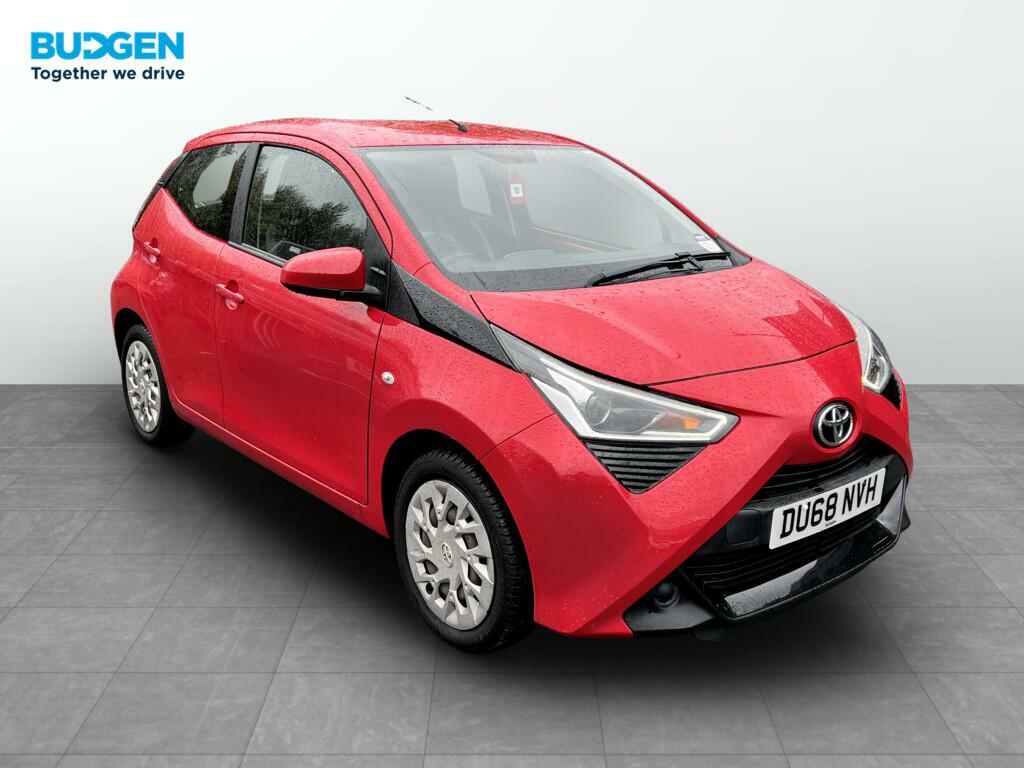 Toyota Aygo 1.0 Vvt-i X-play Euro 6 Red