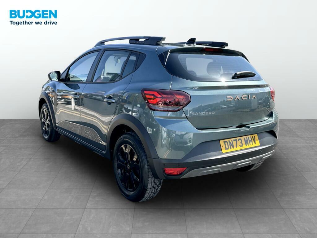 Dacia Sandero Stepway 1.0 Tce Extreme Euro 6 Ss DN73WHV Green #3