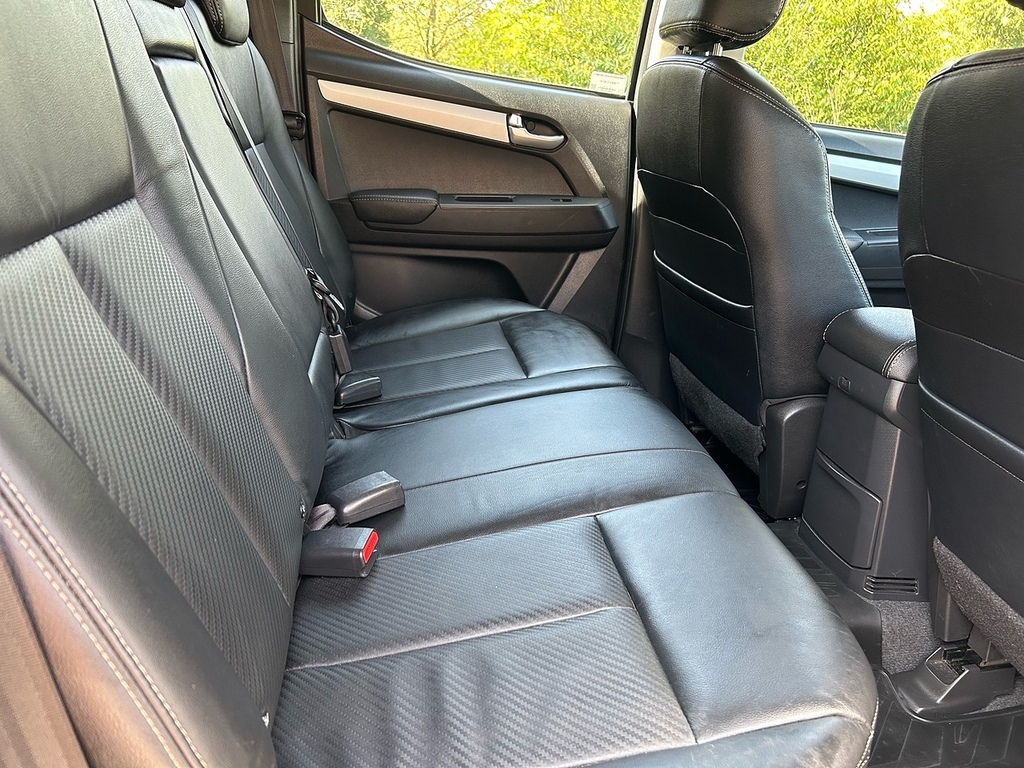 Isuzu D-Max Td Utah Silver #6
