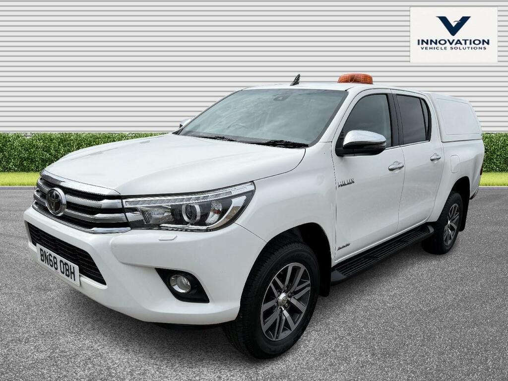 Toyota HILUX 2.4 D-4d Invincible 4Wd Euro 6 Ss Tss White #3