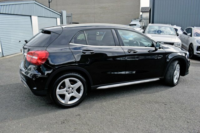 Mercedes-Benz GLA Class 2.1 Gla200d Amg Line Premium Suv 7G-d SC65JOV Black #4