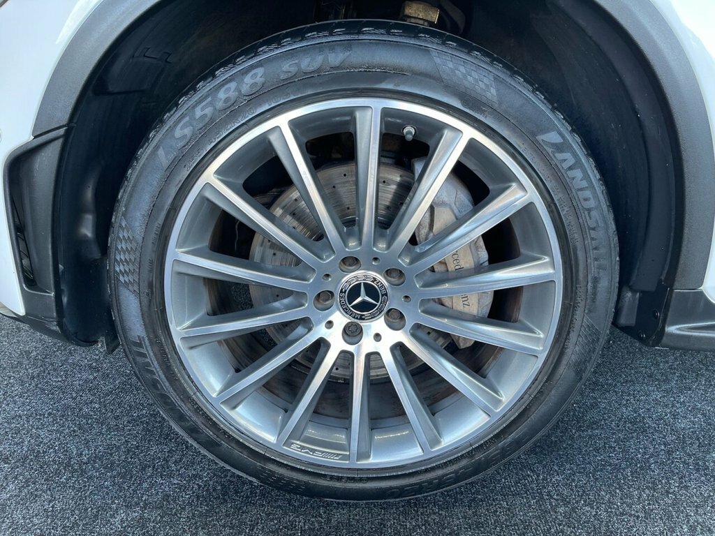Mercedes-Benz GLC Class 2L Amg Line MJ69HYA White #5