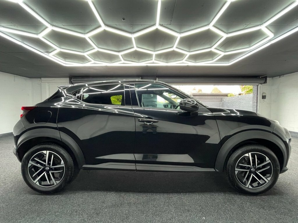 Nissan Juke 1L N-connecta DV25ORC Black #3