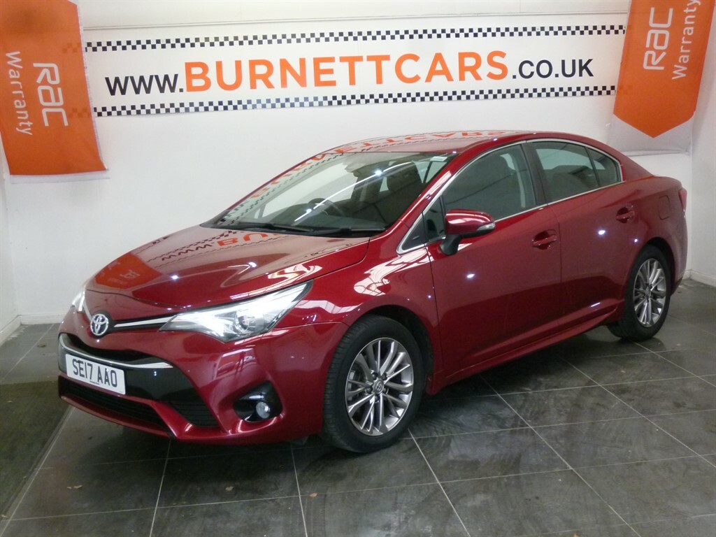 Toyota Avensis Valvematic Business Edition Red