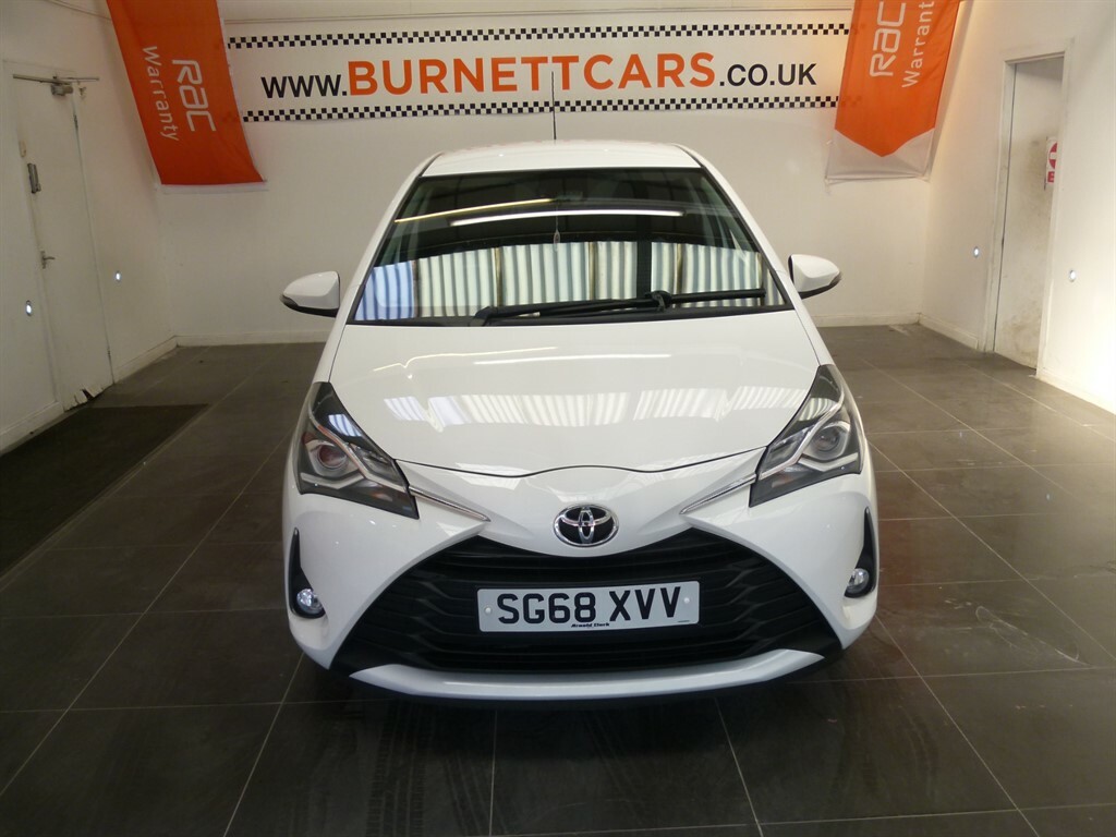 Toyota Yaris Vvt-i Icon SG68XVV White #4