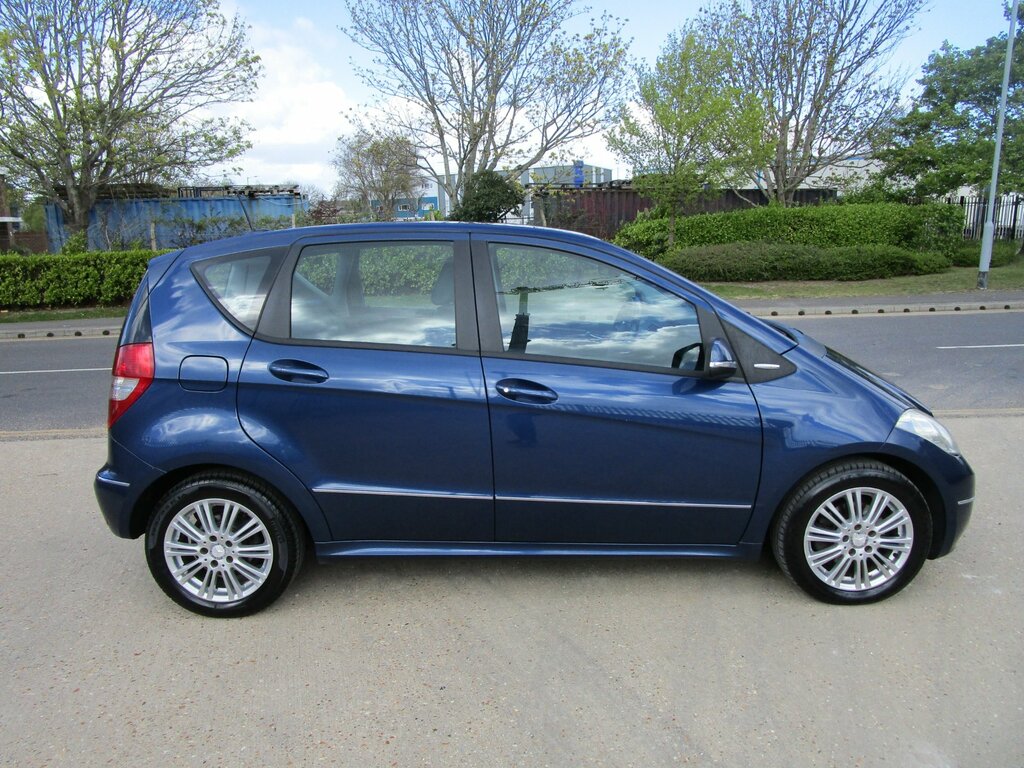 Mercedes-Benz A Class 2.0 A160 Cdi Elegance Se Hatchback Cvt HJ11SYF Blue #6