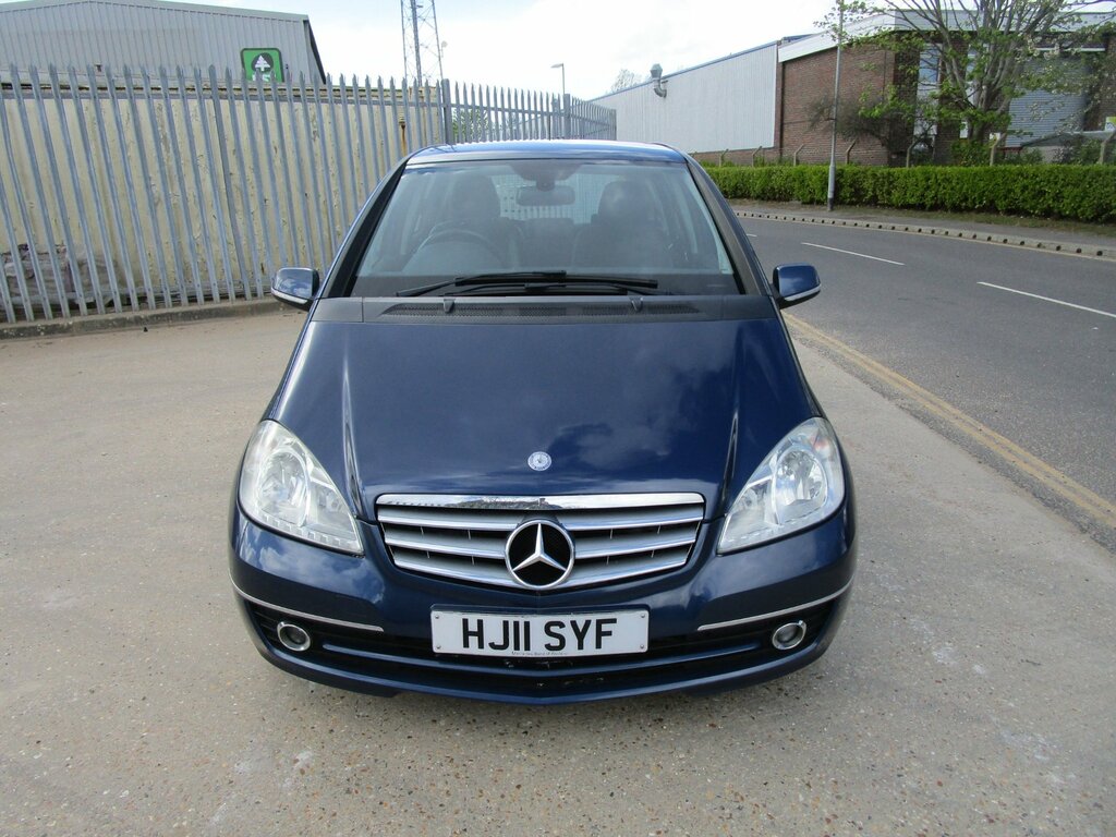 Mercedes-Benz A Class 2.0 A160 Cdi Elegance Se Hatchback Cvt HJ11SYF Blue #5
