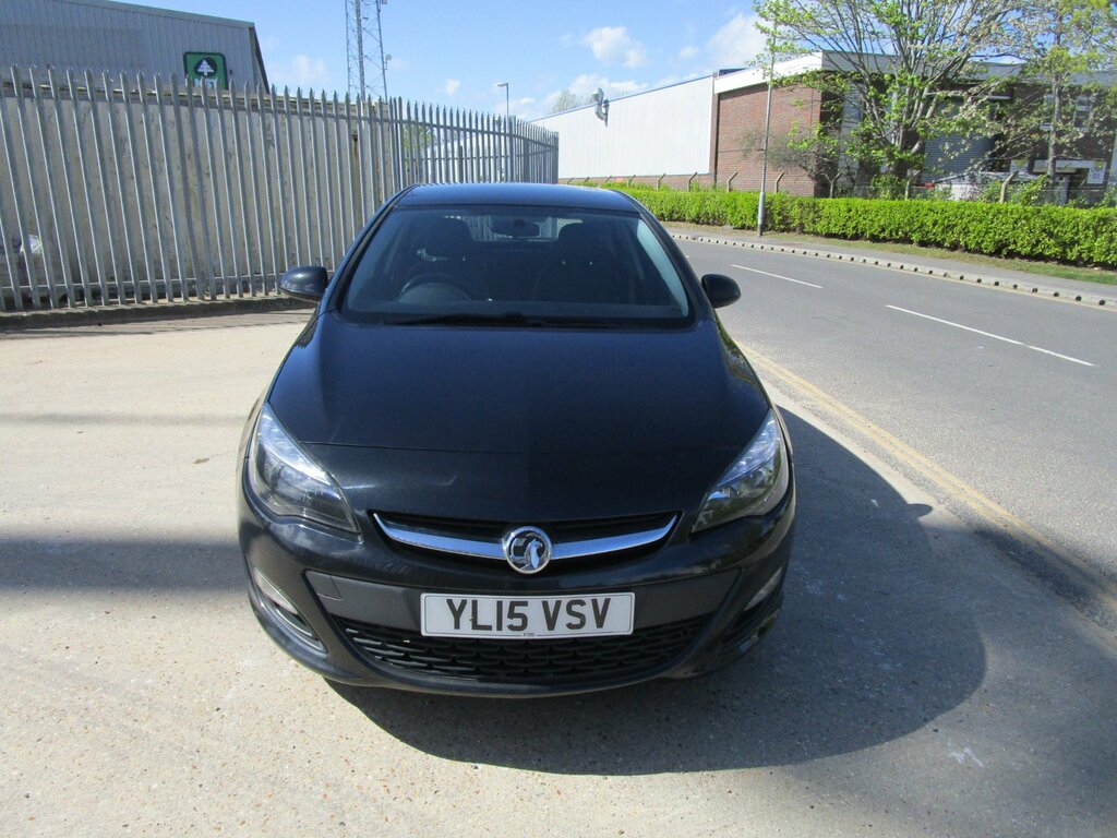 Vauxhall Astra 1.6 16V Excite Hatchback Euro 5 YL15VSV Black #5