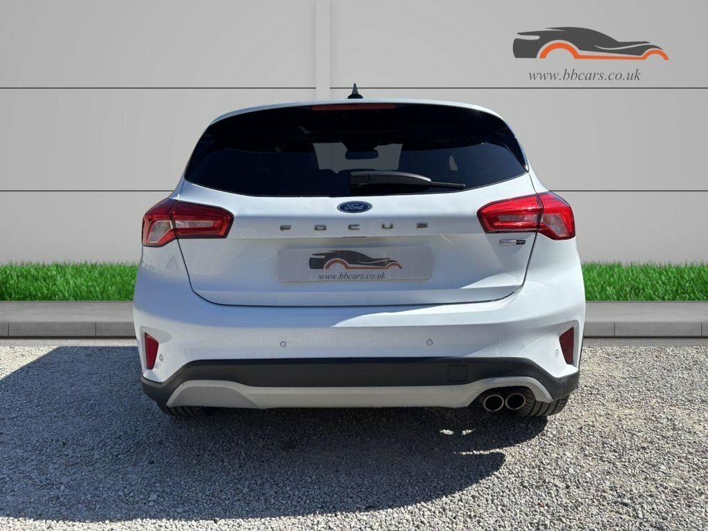 Ford Focus 1L Active X Edition BP71KNB White #4
