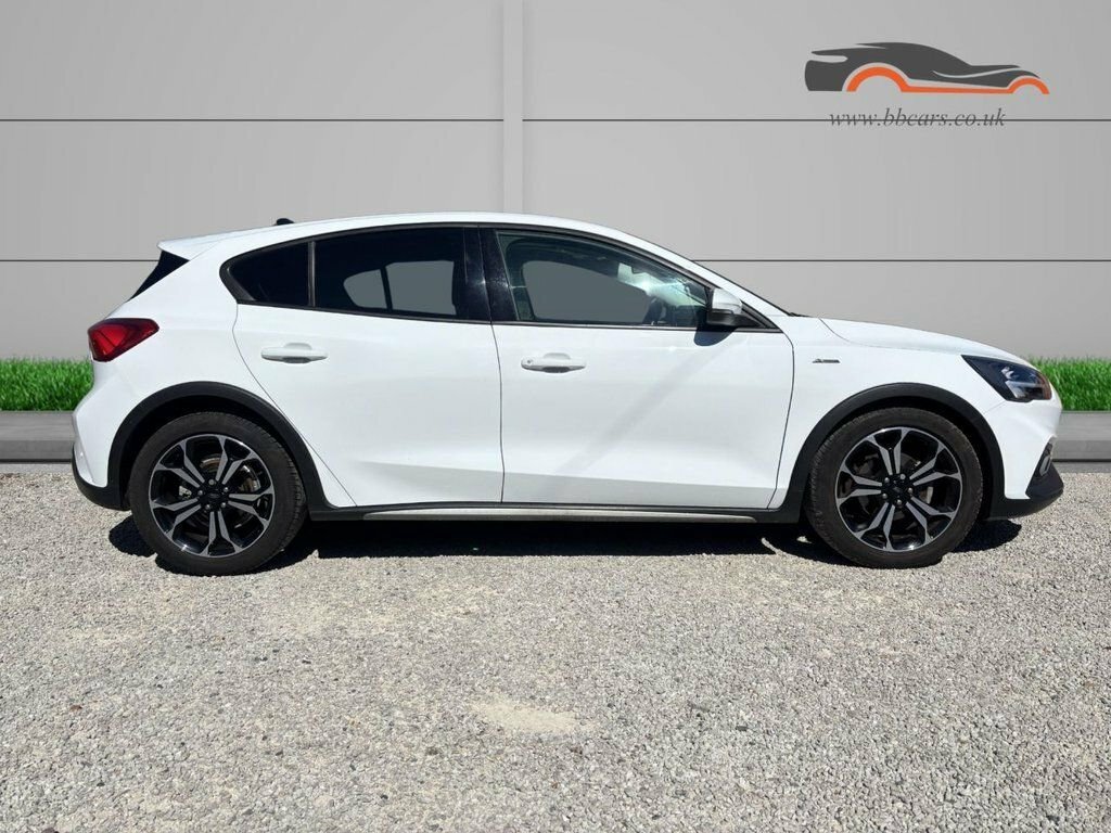 Ford Focus 1L Active X Edition BP71KNB White #6