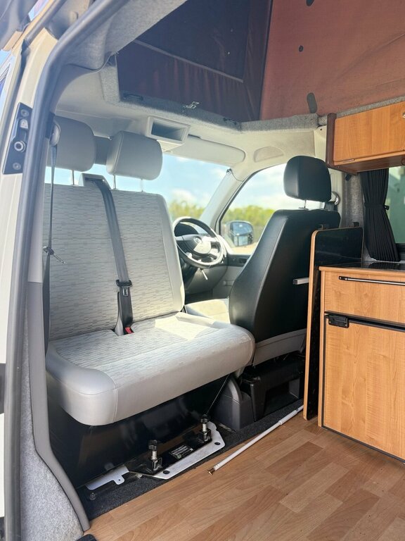 Volkswagen Transporter Diesel White #2