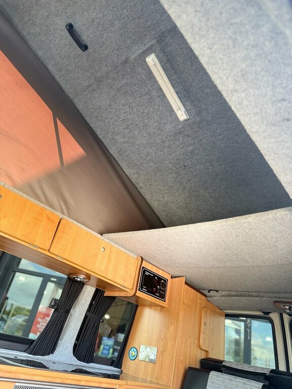 Volkswagen Transporter Diesel White #3