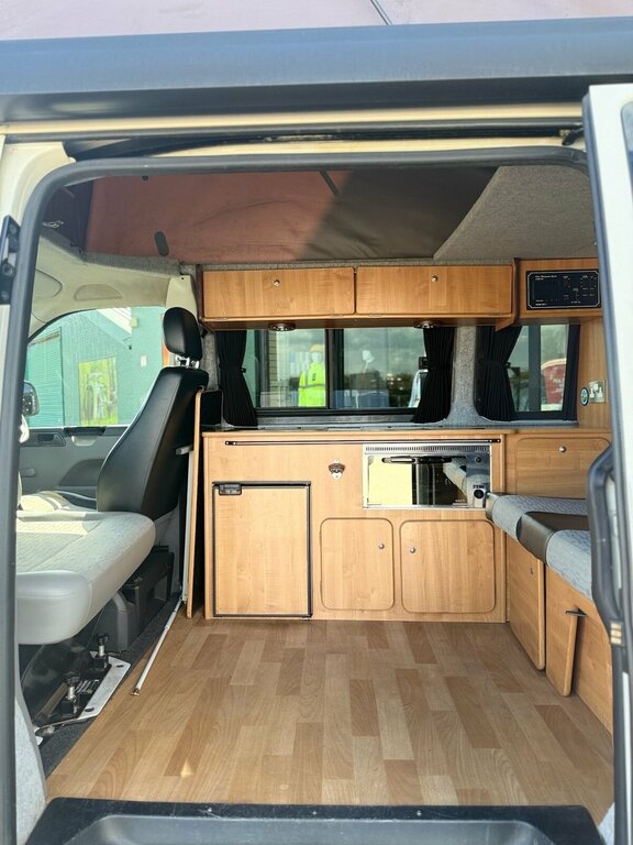 Volkswagen Transporter Diesel White