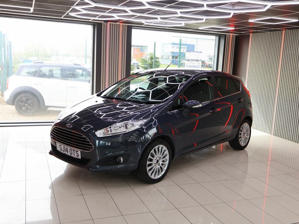Ford Fiesta 2014 1.6 Titanium Hatchback Powershift Grey