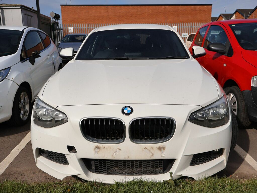 BMW 1 Series 2014 2.0 118D M Sport Hatchback GC03OTO White #2