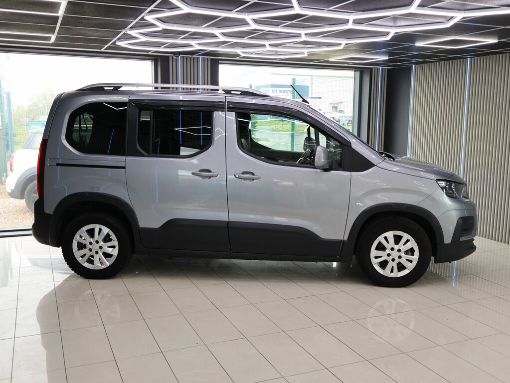 Peugeot Rifter 2019 1.5 Bluehdi Allure Standard Mpv Ma SF19BSY Grey #2