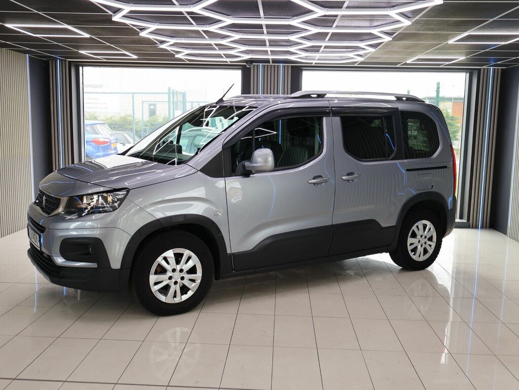 Peugeot Rifter 2019 1.5 Bluehdi Allure Standard Mpv Ma SF19BSY Grey #3
