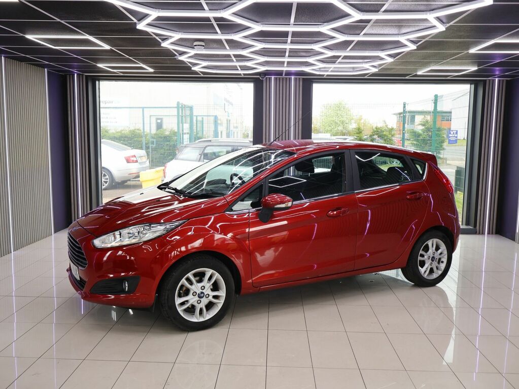 Ford Fiesta 2015 1.25 Zetec Hatchback Euro 6 SH65MLK Red #5