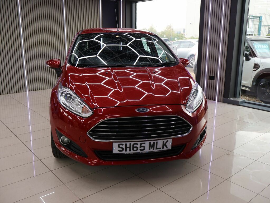 Ford Fiesta 2015 1.25 Zetec Hatchback Euro 6 SH65MLK Red #4