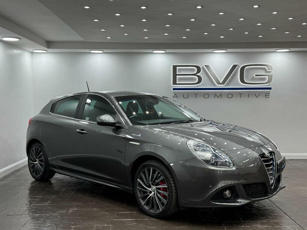 Alfa Romeo Giulietta Hatchback 1.4 Tb Multiair Qv Line Euro 6 Ss Grey