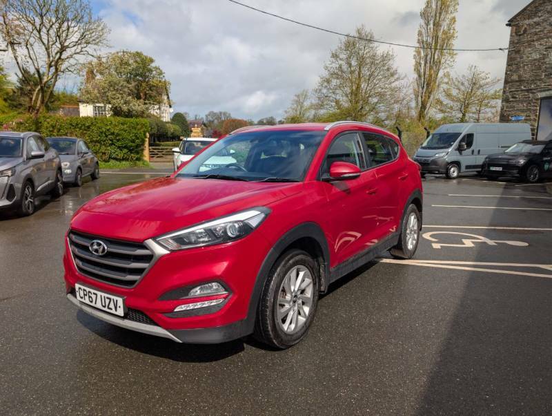 Hyundai Tucson 1.7 Crdi Blue Drive Se Nav 2Wd - 2017 67 CP67UZV Red #3