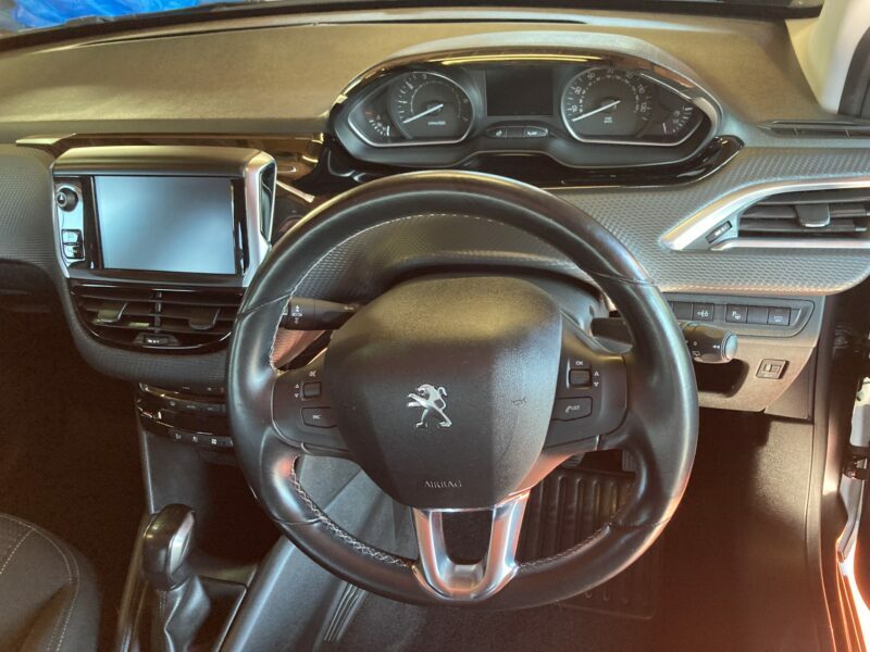 Peugeot 208 Hatchback WT19FOM Black #5